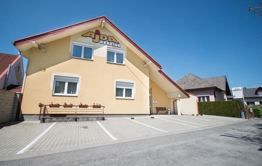 Penzion Ajda Liptovsky Mikulas Exterior photo